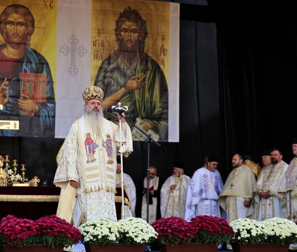 (Video) IPS Teofan: „Dumnzeu – Iisus Hristos este Domnul Învierii”