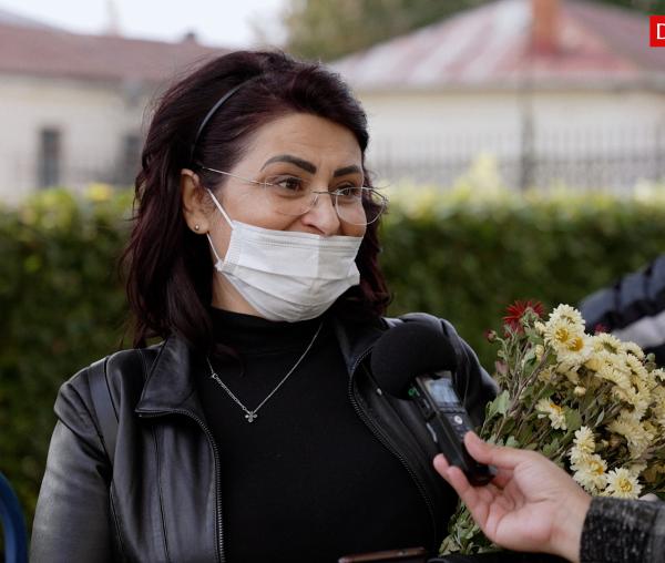 (Video) „Când oamenii s-au depărtat, e o senzație că nu ești singur. Cineva te ascultă!”