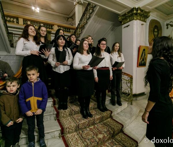 (Foto) Departamentul ProVita – Colindători la Reședința Mitropolitană 2021