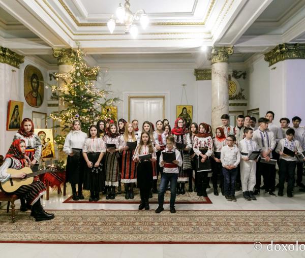 (Foto) ATOR Pașcani – Colindători la Reședința Mitropolitană 2021