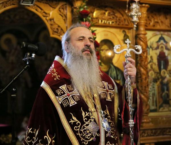 (Video) IPS Teofan: „Rugăciunea duce la cunoaștere, și asta o vedem și în viața Sf. Nicolae”