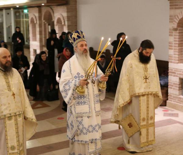 (Video) Slujbă arhierească în Duminica Fiului Risipitor