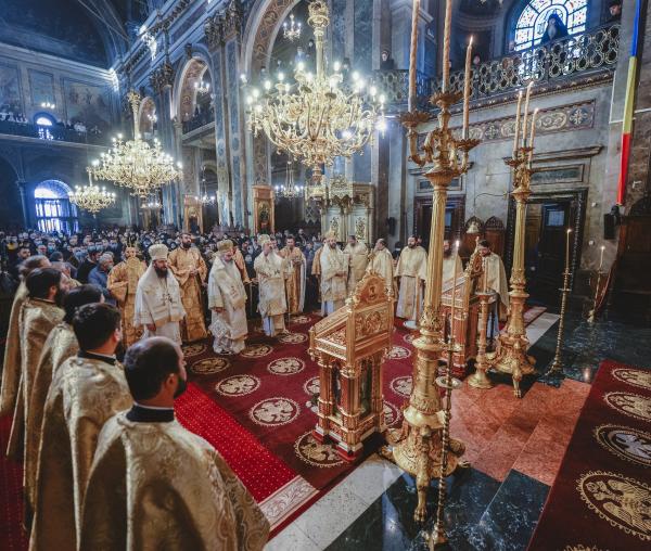 (Video) Întâmpinarea Domnului sărbătorită la Iași - hramul Catedralei mitropolitane