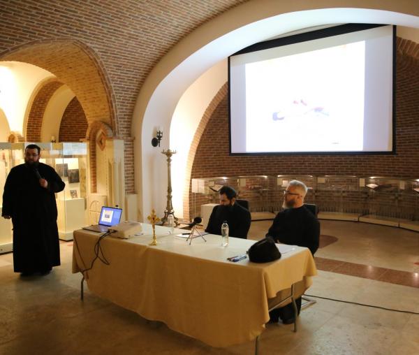 (Video) La Muzeul Mitropolitan din Iași a avut loc o conferință despre pastorația romilor