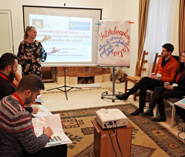 (Video) Atelier pentru profesorii de religie debutanți, la Centrul cultural-social de la Miclăușeni