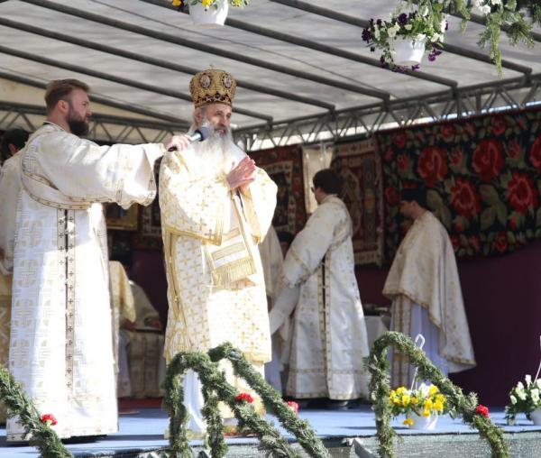 (Video) IPS Teofan: „Omul purtător de Cruce este un om liber”