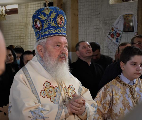 (Video) „Domnul Hristos, doctorul sufletelor și al trupurilor” – IPS Andrei