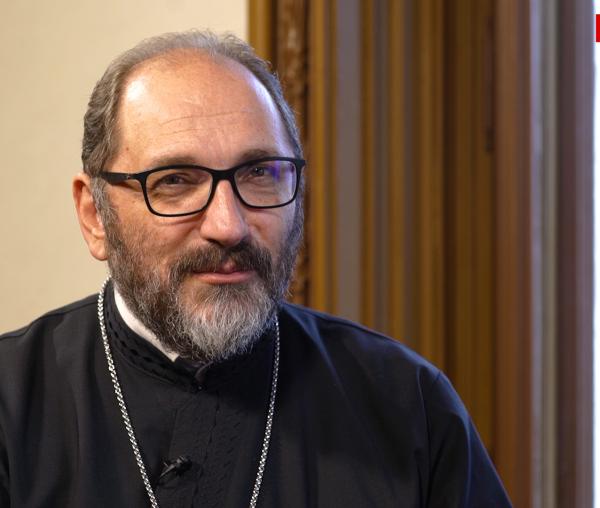 (Video) În lumea lui Google, cu Părintele Constantin Necula – război și pace, sensuri și explicații