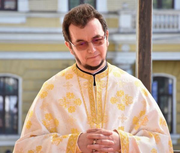 (Video) Rugăciunea și importanța ei în psihoterapia pastorală – interviu cu Arhim. Teofil Tia