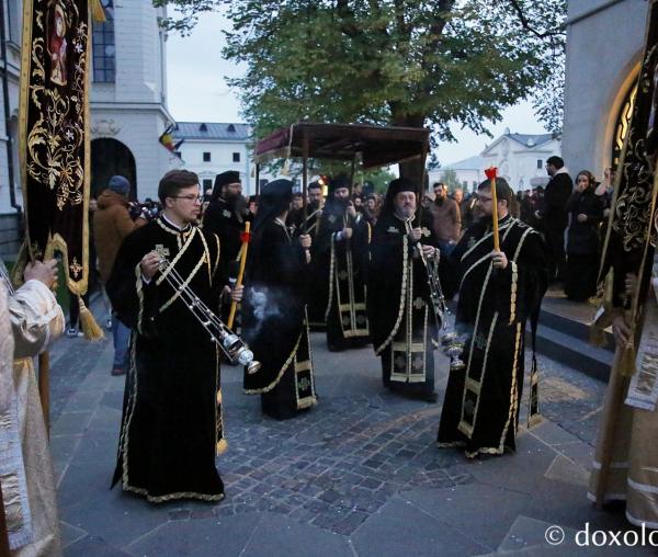 (Video) Denia Prohodului Domnului Hristos, la Catedrala Mitropolitană din Iași