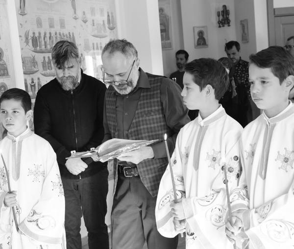 (Foto) Sâmbăta lui Lazăr și Praznicul Floriilor, în Episcopia Europei de Nord