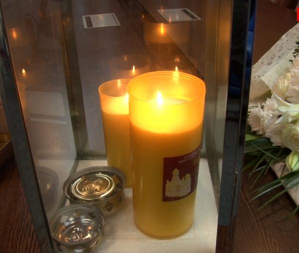(Video) Sfânta Lumină a ajuns sâmbătă seara la Iași