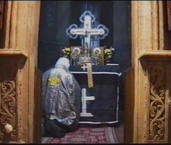 (Video) Din arhivă, pentru suflet: Slujba Canonului Mare, săvârșită de Părintele Sofian Boghiu (1998)