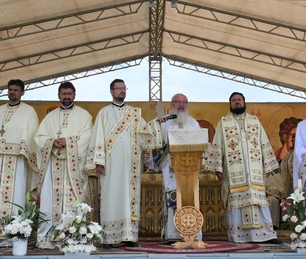(Video) „Femeia creștină, misionar într-o lume secularizată” – IPS Andrei