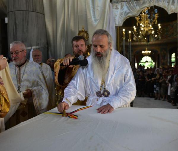 (Video) În Duminica Tuturor Sfinților a fost resfințită Biserica Bărboi din Iași