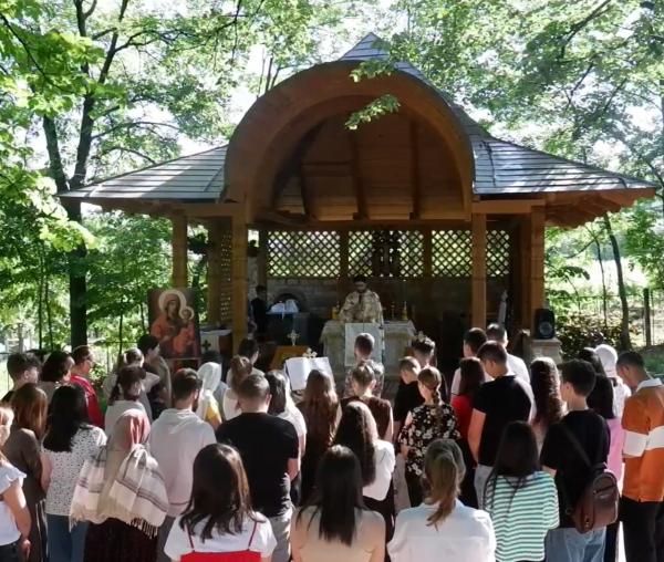 (Video) Training de formare pentru voluntarii Taberei din Pridvorul Satului