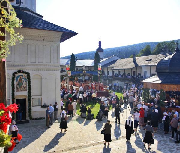 (Video) Mănăstirea Secu și-a celebrat hramul: Tăierea Capului Sfântului Ioan Botezătorul