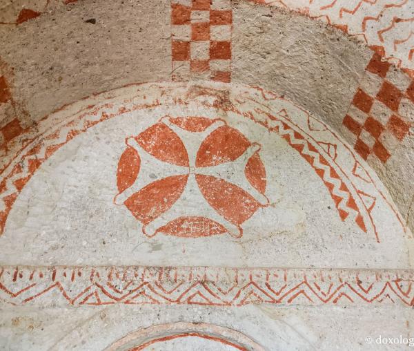 Biserică datând din perioada iconoclastă în Muzeul în aer liber Goreme – Turcia
