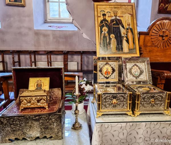 Biserica parohiei ortodoxe române „Sfânta Muceniță Paraschevi” din Constantinopol