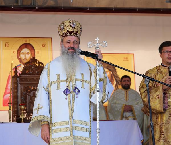 (Video) IPS Teofan: „Sfânta Cruce este izvor al bucuriei”