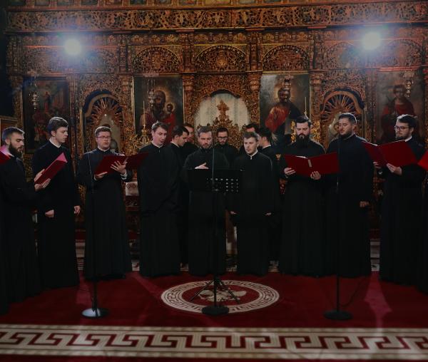 Slujba Sfântului Paisie de la Neamț – Stihiri și Slava de la Doamne strigat-am, glas 5