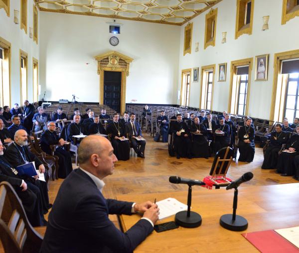 (Video) Au început lucrările Congresului Facultăților și Departamentelor de Teologie din Patriarhia Română