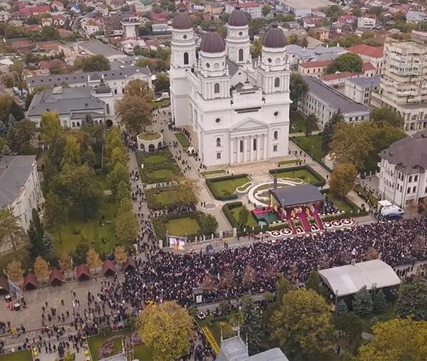 (Video) Așa s-a văzut de sus Ziua Sfintei Cuvioase Parascheva – 14 octombrie 2022