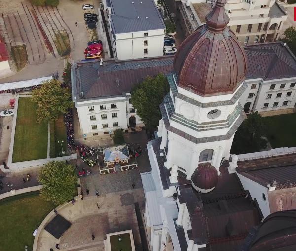 (Video) În zbor peste Catedrala Mitropolitană – momente înălțătoare la hramul Sfintei Parascheva