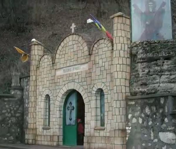Troparul Sfântului Apostol Andrei