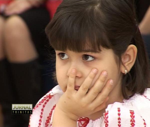 Sărbătoarea Micii Uniri cu Bunicuțele, la Şcoala Varlaam din Iaşi