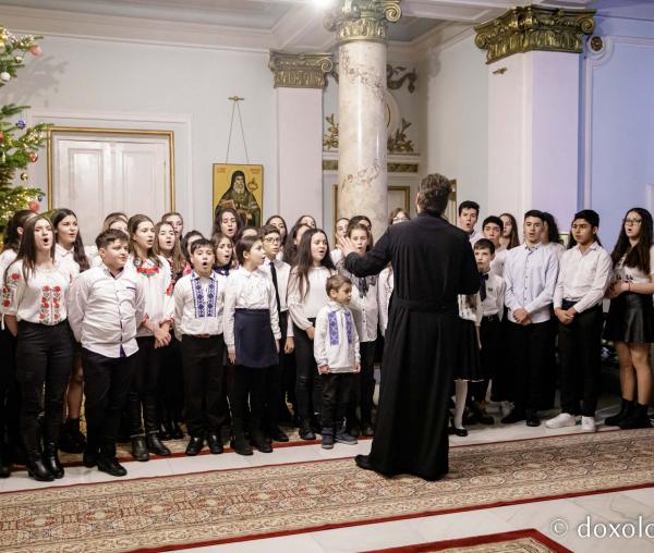 (Foto) Parohia Moșna – Colindători la Reședința Mitropolitană 2022