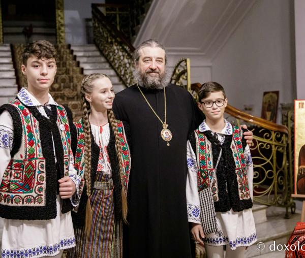 (Foto) Grupul Frații Moise – Colindători la Reședința Mitropolitană 2022