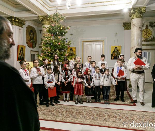 (Foto) Mini Byzantion – Colindători la Reședința Mitropolitană 2022