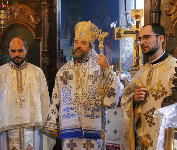 (Video) Slujbă arhierească și hirotonie la Parohia Izvoru Muntelui