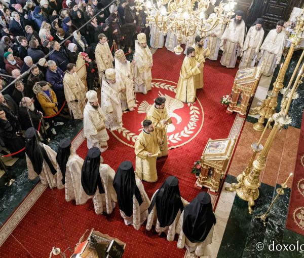 (Foto) Ieșenii, uniți în rugăciune de Praznicul Întâmpinării Domnului (2 februarie 2023)