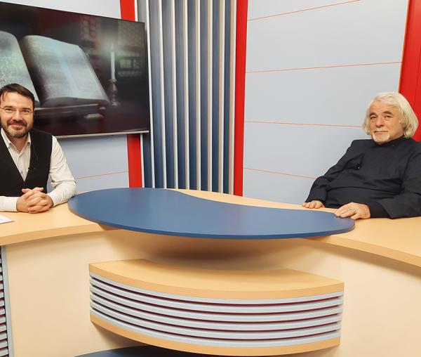 (Video) „În faţa lui Dumnezeu, bătrânul poate fi mai tânăr decât credem noi” – Pr. Mihai Drigă (Bari, Italia)