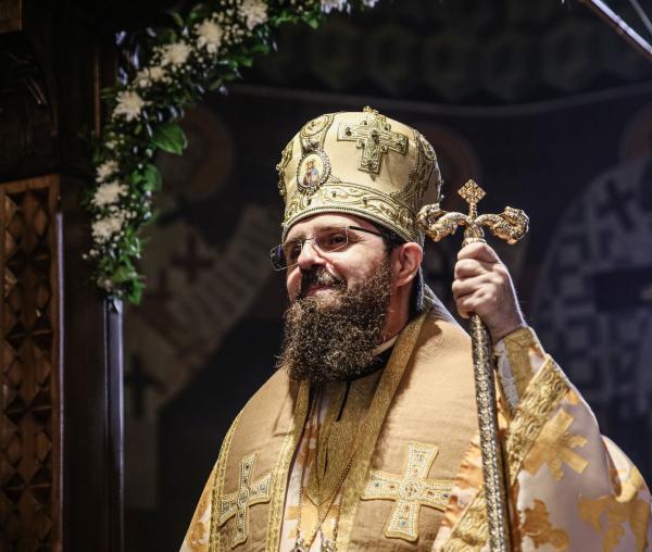 (Video) PS Benedict: „Biserica, întâlnirea dintre generații” | Predică la Praznicul Întâmpinării Domnului