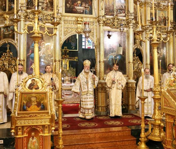 (Video) Slujbă arhierească, în Duminica Înfricoșătoarei judecăți, la Catedrala Mitropolitană din Iași