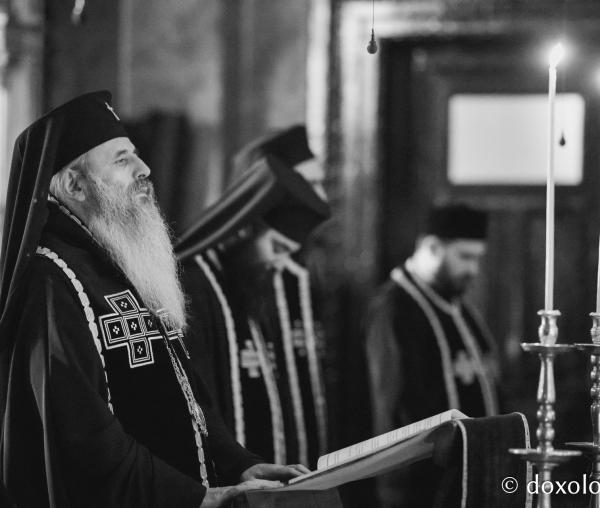 (Foto) Clipe zugrăvite în culori cernite: Ultima parte a Canonului Mare, la Catedrala din Iași