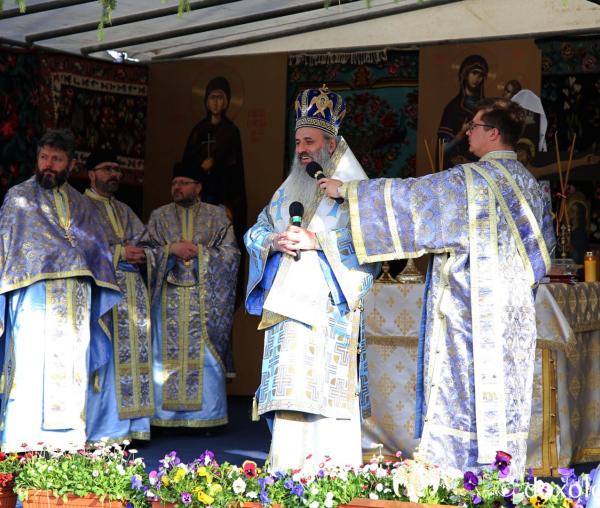 (Video) IPS Teofan, la aniversarea Unirii Basarabiei cu România: „Sfânta Liturghie este taina unității prin excelență”