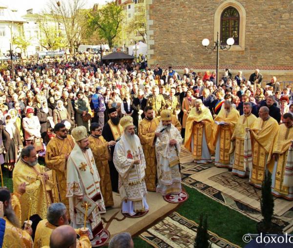 (Video) Biserica „Sfântul Gheorghe” din Botoșani a fost resfințită