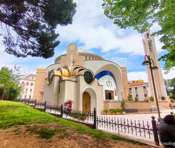 Catedrala „Învierea Domnului” din Tirana