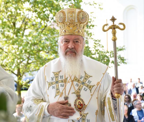 (Video) IPS Andrei: „Domnul Iisus Hristos a fost, este și va fi Păstorul cel Bun”