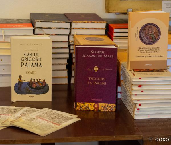 (Video) Simpozionul Internațional „Explorări în Tradiția Biblică Românească și Europeană”, ediția a XII-a