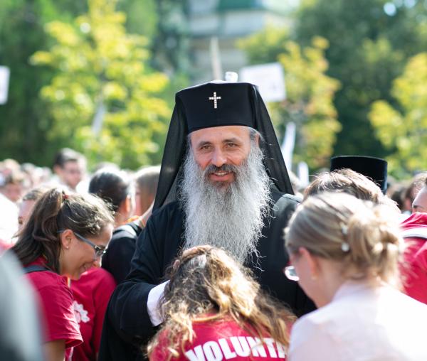 (Foto) 15 ani de la întronizarea Înaltpreasfințitului Părinte Teofan ca Arhiepiscop al Iașilor și Mitropolit al Moldovei și Bucovinei