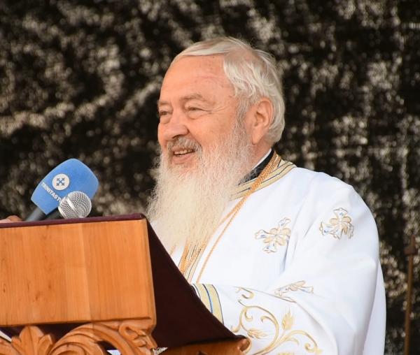 (Video) IPS Andrei: „Sfânta Liturghie este ospățul credinței”