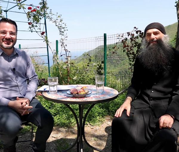 (Video) Părintele Pimen Vlad din Muntele Athos, despre valoarea sufletului într-o lume materială