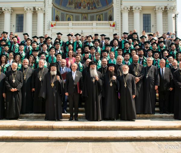 (Video) Studenții teologi ieșeni au depus jurământul de credință față de Biserica Ortodoxă