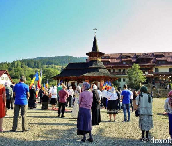 Mănăstirea Paltin - Petru Vodă și-a sărbătorit hramul / Foto: Flavius Popa