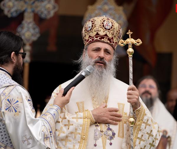 (Video) IPS Teofan: Să mergem la casele noastre cu darurile primite în cele trei zile ale hramurilor nemțene